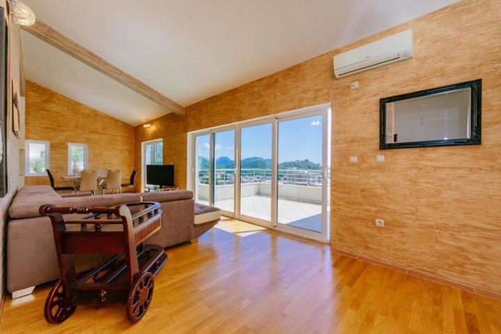 Dvosoban stan 89m2, Prodaja, Budva