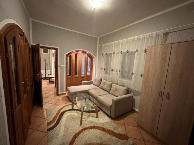 Dvosoban stan 76m2, Izdavanje, Podgorica