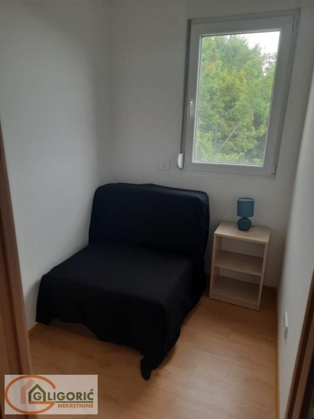 Meterizi-vila sa 11 apartmana-odlična investicija