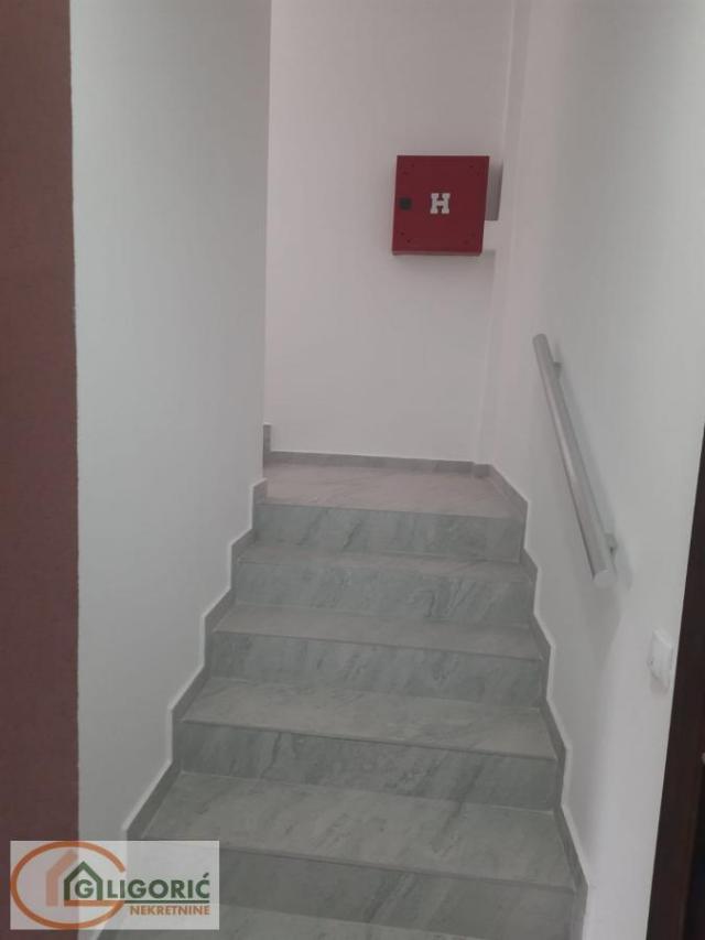 Meterizi-vila sa 11 apartmana-odlična investicija