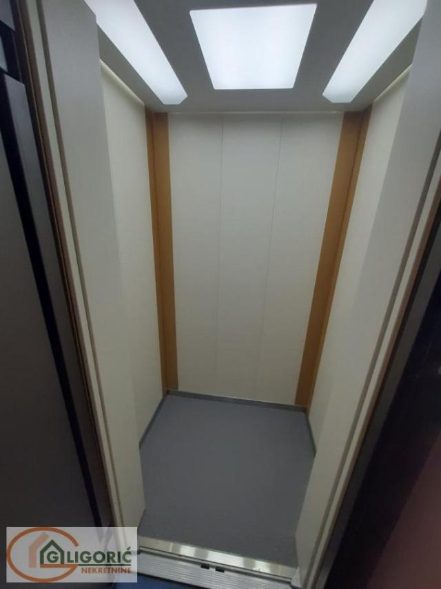 Meterizi-vila sa 11 apartmana-odlična investicija