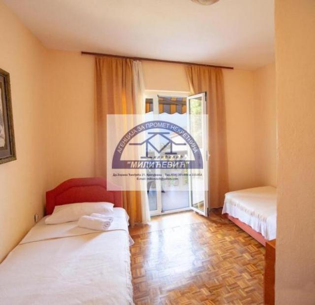PRELEPA VILA NA SVETOM STEFANU, POGLED NA MORE!