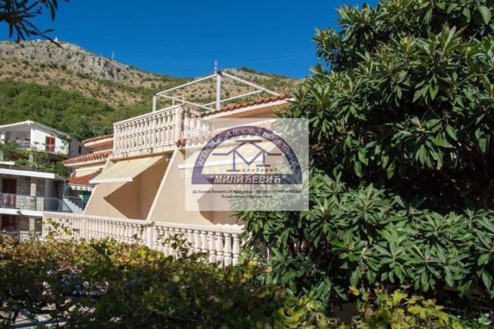 PRELEPA VILA NA SVETOM STEFANU, POGLED NA MORE!