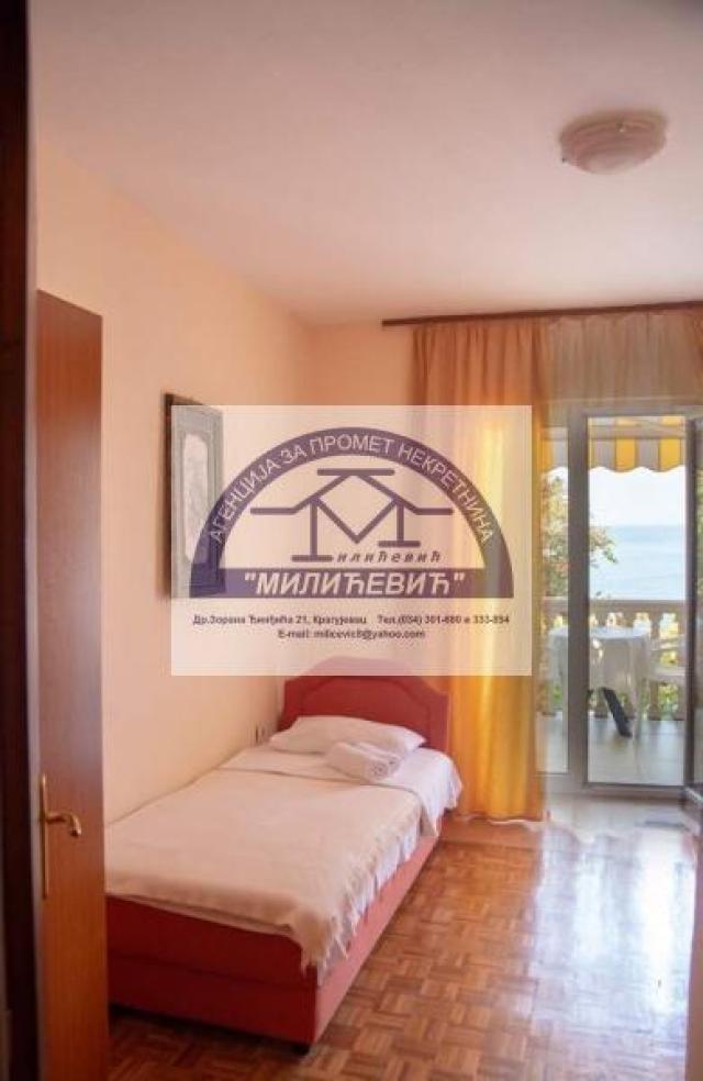 PRELEPA VILA NA SVETOM STEFANU, POGLED NA MORE!
