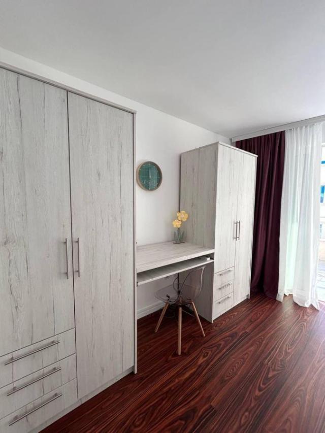 Apartmani u živopisnom Petrovcu na Budvanskoj rivijeri