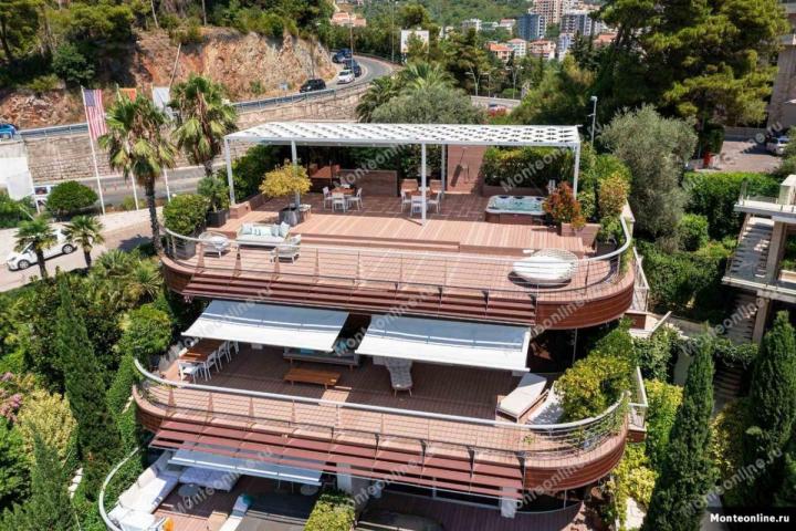 Luksuzni penthouse sa 3 spavaće sobe u Dukley Gardens