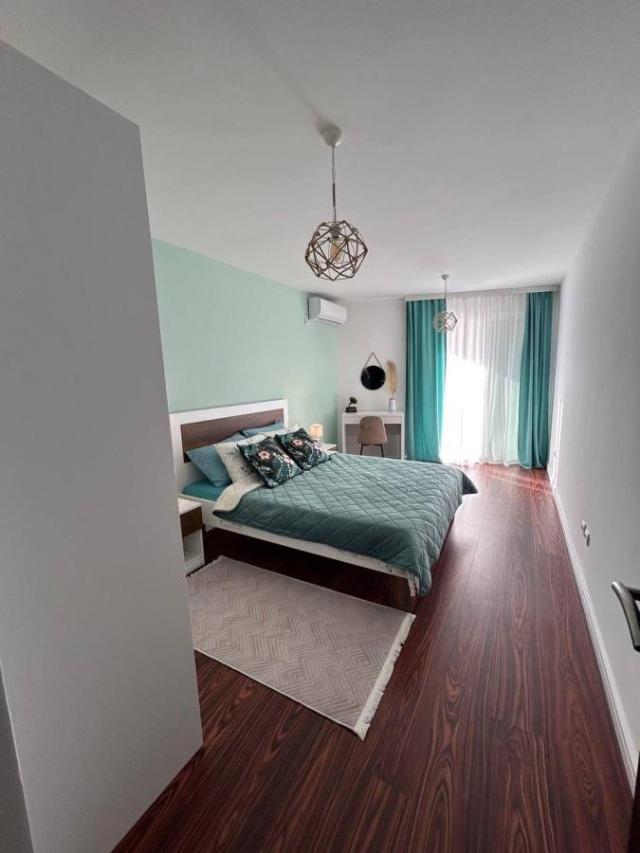 Apartmani u živopisnom Petrovcu na Budvanskoj rivijeri