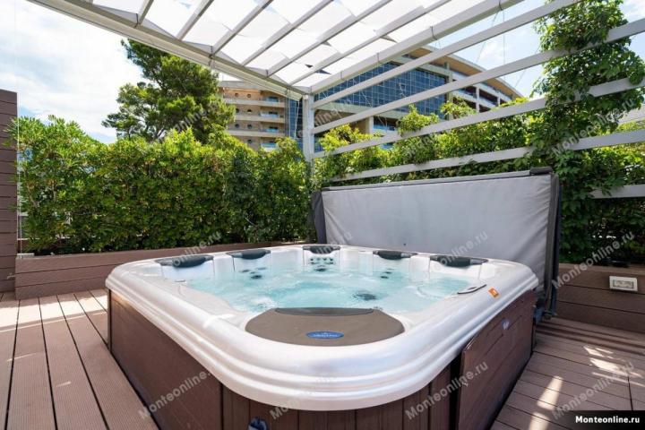 Luksuzni penthouse sa 3 spavaće sobe u Dukley Gardens