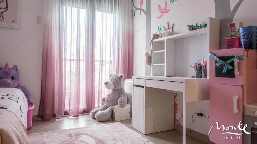 MODERNA, MODERNA VILA U DOBROTI 2 MINUTE OD MORA