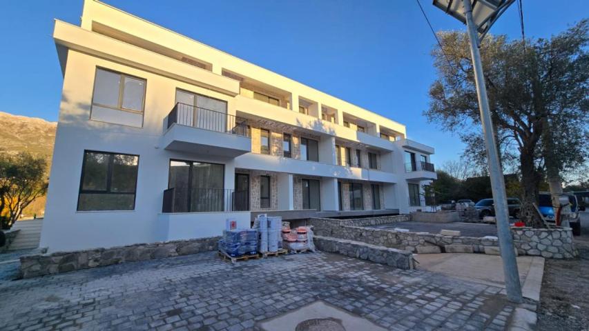 Stanovi u novom stambenom kompleksu u Radanovićima