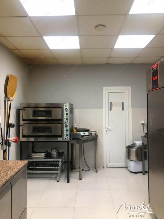 Poslovni prostor za restoran u novom kompleksu, Budva