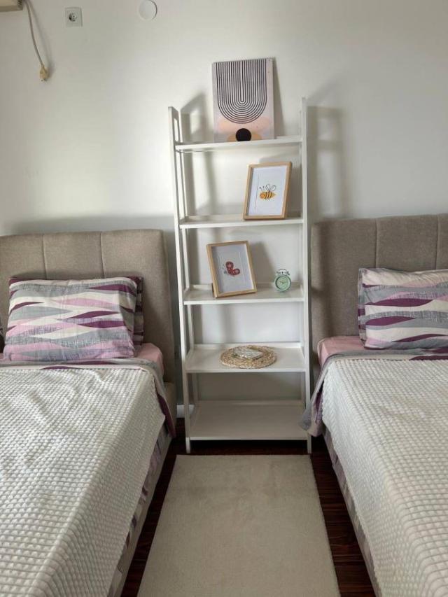 Apartmani u živopisnom Petrovcu na Budvanskoj rivijeri