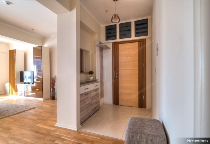 Apartmani sa 3 spavaće sobe i panoramskim pogledom na more u stambenom kompleksu Budva/Bečići
