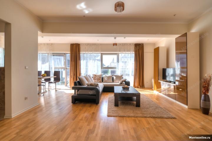 Apartmani sa 3 spavaće sobe i panoramskim pogledom na more u stambenom kompleksu Budva/Bečići