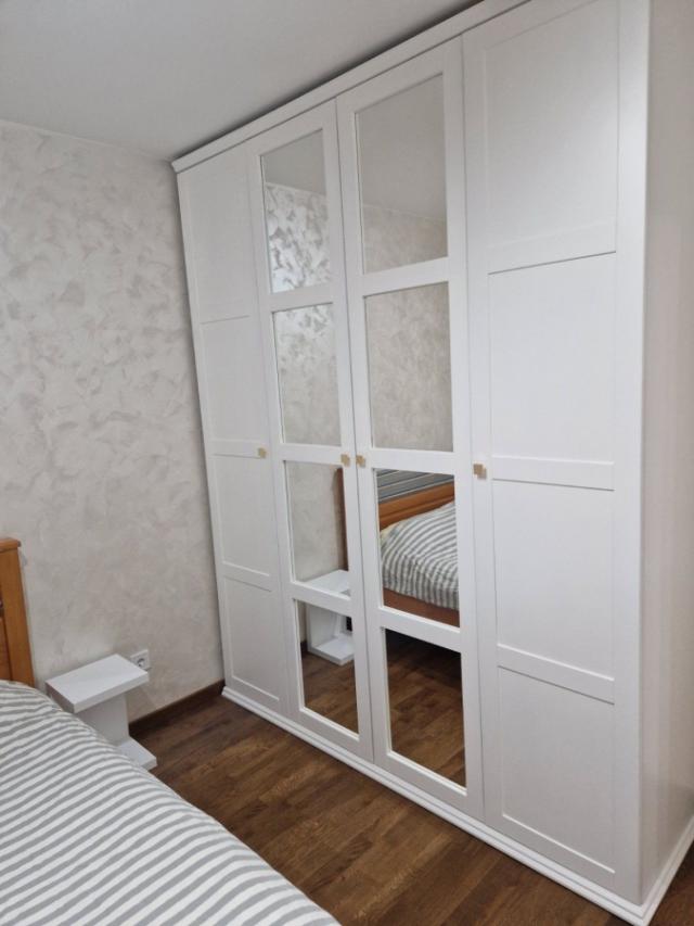 Elegantan i komforan trosoban stan u naselju Adok, Budva