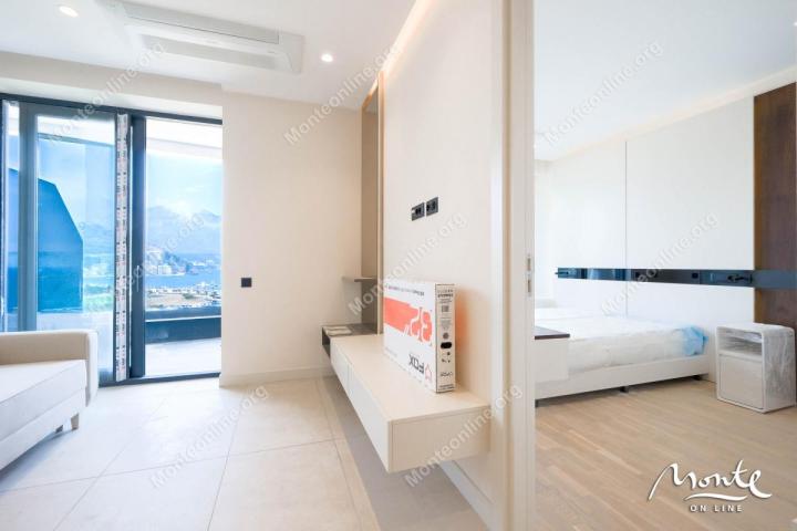 Luksuzni apartman s pogledom na Jadransko more u premium kompleksu, Bečići