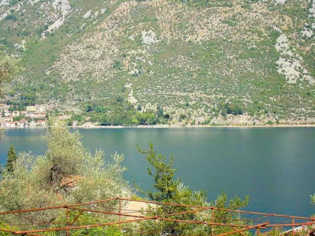 Zemljište u Stolivu s pogledom na more