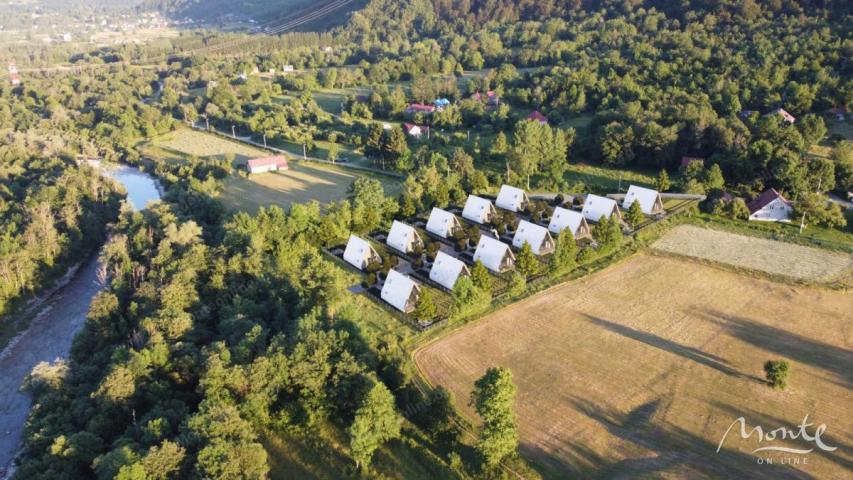 Energetski efikasne kuće u obliku slova A u planinama Kolašina — za život i investiciju