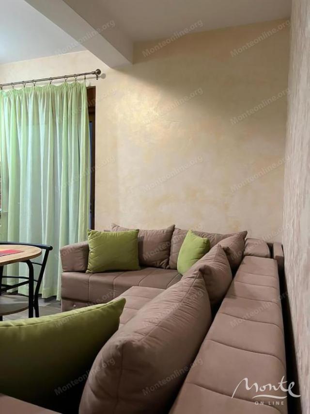 Moderna apartmanska vila sa 4 zvjezdice u centru Kolašina