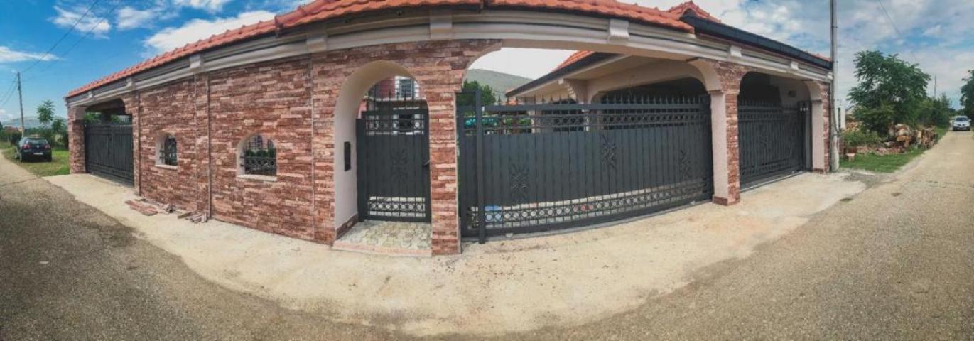 Ugodna kuća u živopisnom naselju Donji Kokoti, Podgorica