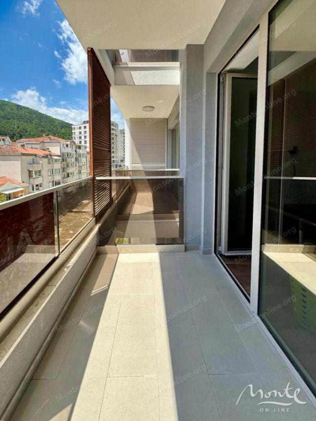 Dvosoban premium stan u novom stambenom kompleksu, Budva