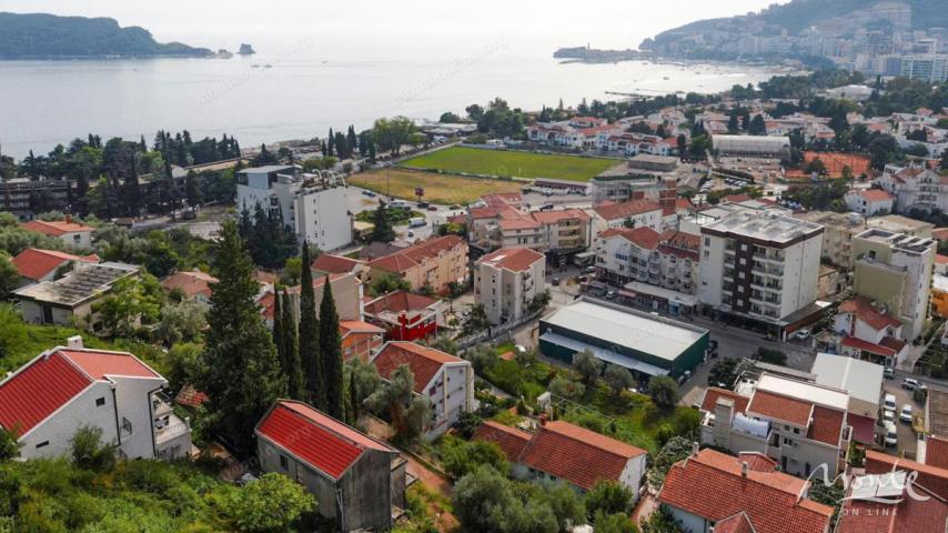 Građevinski plac sa panoramskim pogledom na more u Budvi, Podkošljun