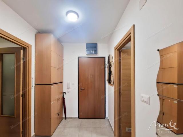 Udoban stan u novoj visokokvalitetnoj zgradi u naselju Dubovica, Budva