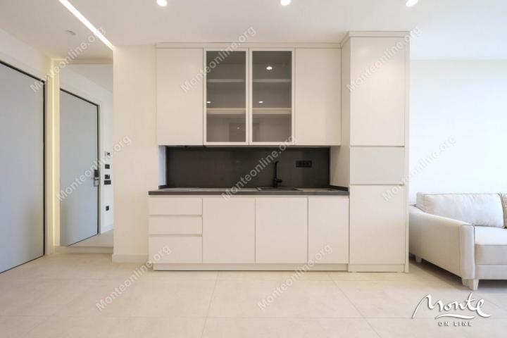 Luksuzni apartman s pogledom na Jadransko more u premium kompleksu, Bečići