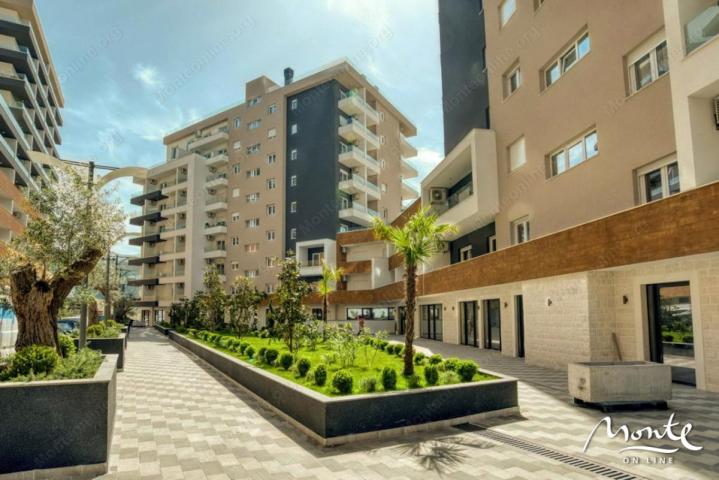 Poslovni prostor za restoran u novom kompleksu, Budva