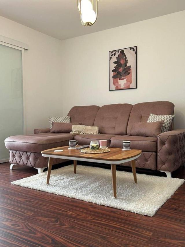 Apartmani u živopisnom Petrovcu na Budvanskoj rivijeri