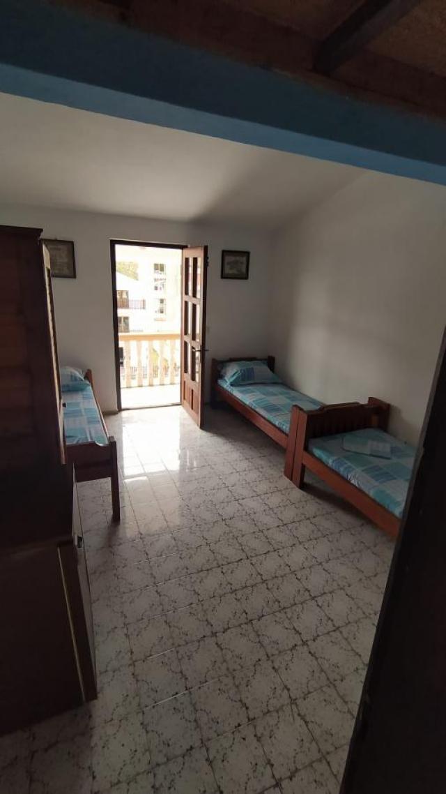 Crna Gora, Bar, Sutomore, 210m2- 8 apartmana