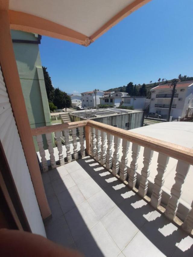 Crna Gora, Bar, Sutomore, 210m2- 8 apartmana