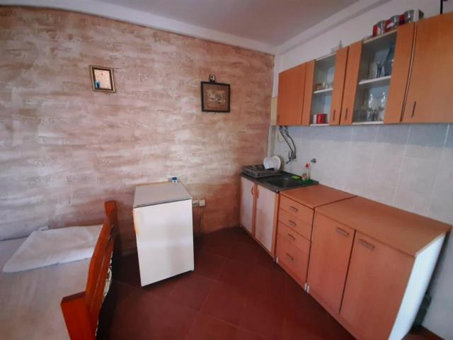 Crna Gora, Bar, Sutomore, 210m2- 8 apartmana