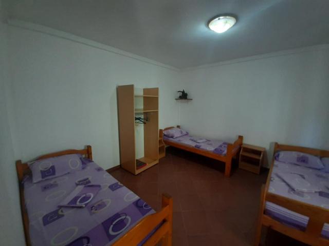 Crna Gora, Bar, Sutomore, 210m2- 8 apartmana