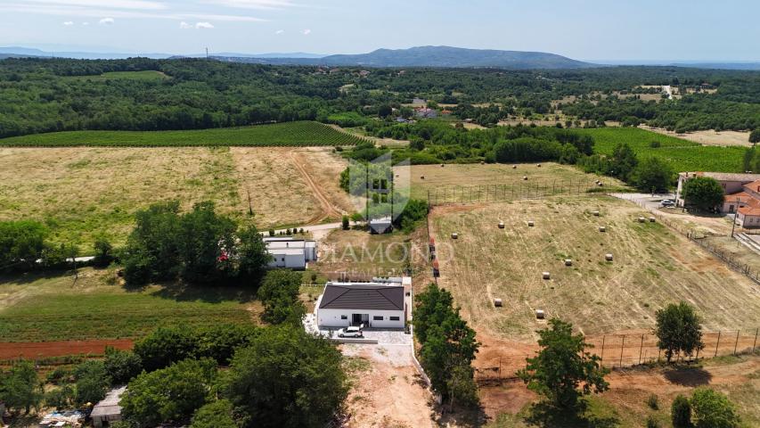 Labin, okolica, građevinsko zemljište s infrastrukturom na terenu