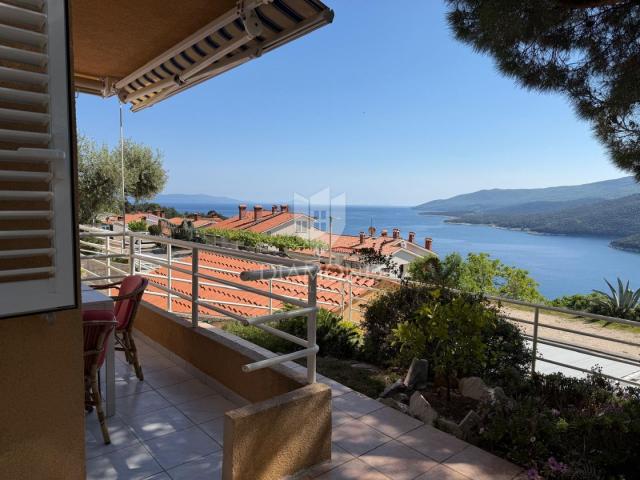 Rabac, stan sa panoramskim pogledom na more!