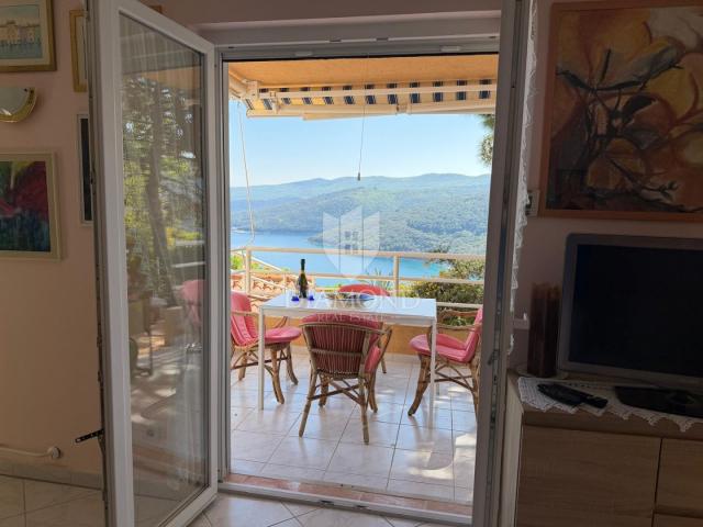 Rabac, stan sa panoramskim pogledom na more!