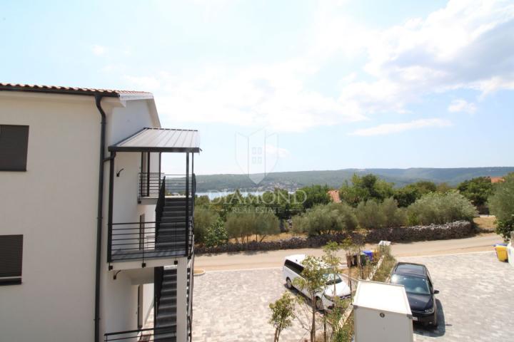 KRK, ČIŽIĆI - MODERAN APARTMAN S POGLEDOM NA MORE!