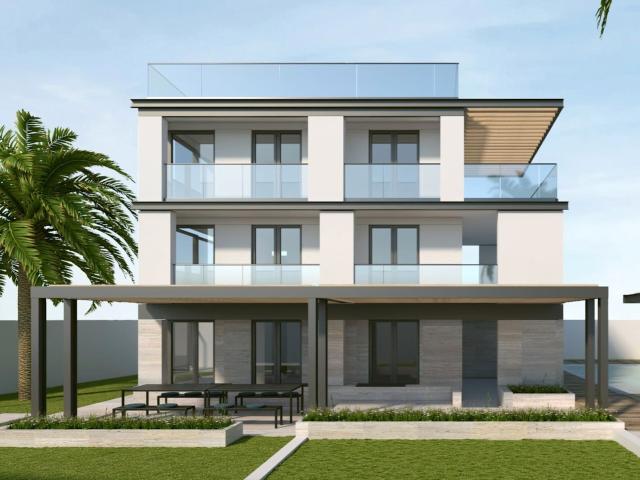 Legal House with Renovation Project For Sale in Sutomore