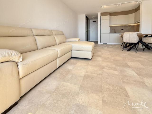 Novi jednosobni apartman na Svetom Stefanu s panoramskim pogledom na more