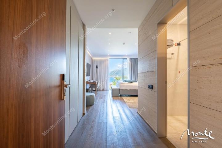 Studio apartman u prestižnom kompleksu Nikki Beach Montenegro s pogledom na Bokokotorski zaljev