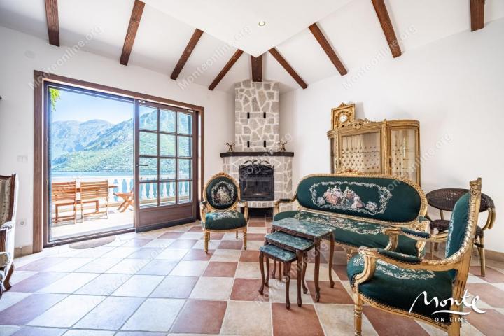 Apartman Venecija u prekrasnom kompleksu Boka Gardens, Kostanjica