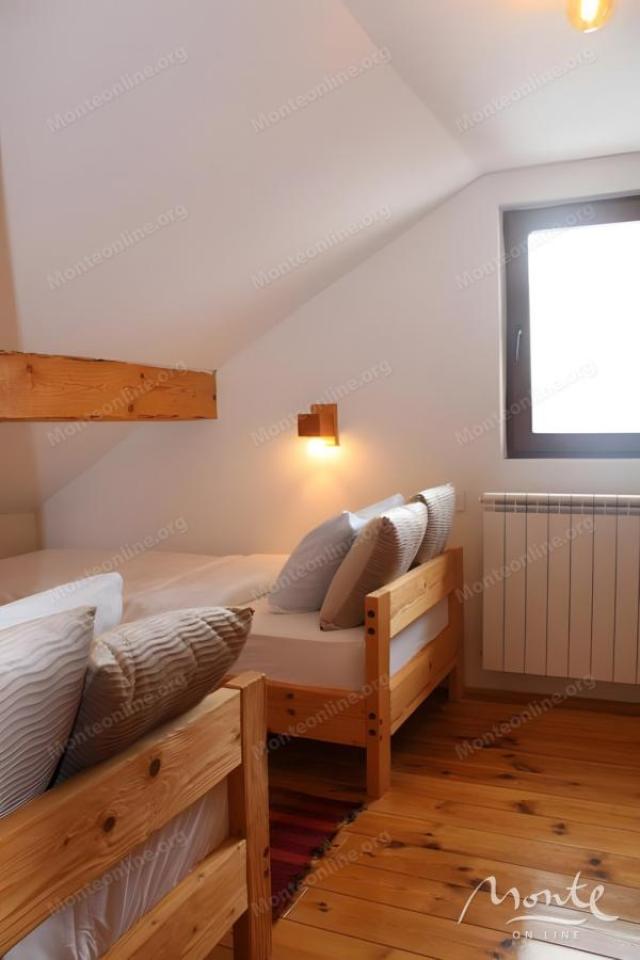 Funkcionalni mini-hotel sa 6 apartmana u blizini Kolašina