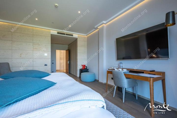 Studio apartman u prestižnom kompleksu Nikki Beach Montenegro s pogledom na Bokokotorski zaljev