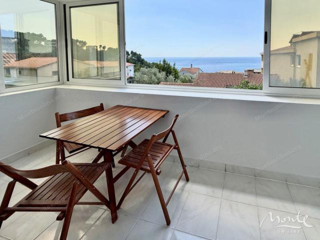 Novi jednosobni apartman na Svetom Stefanu s panoramskim pogledom na more
