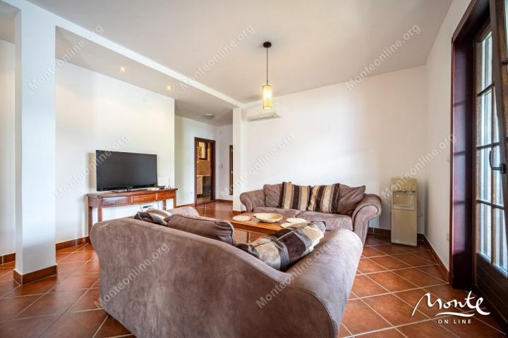 Život na obali - Apartman Sicilija u Boka Gardensu s terasom i pogledom na more