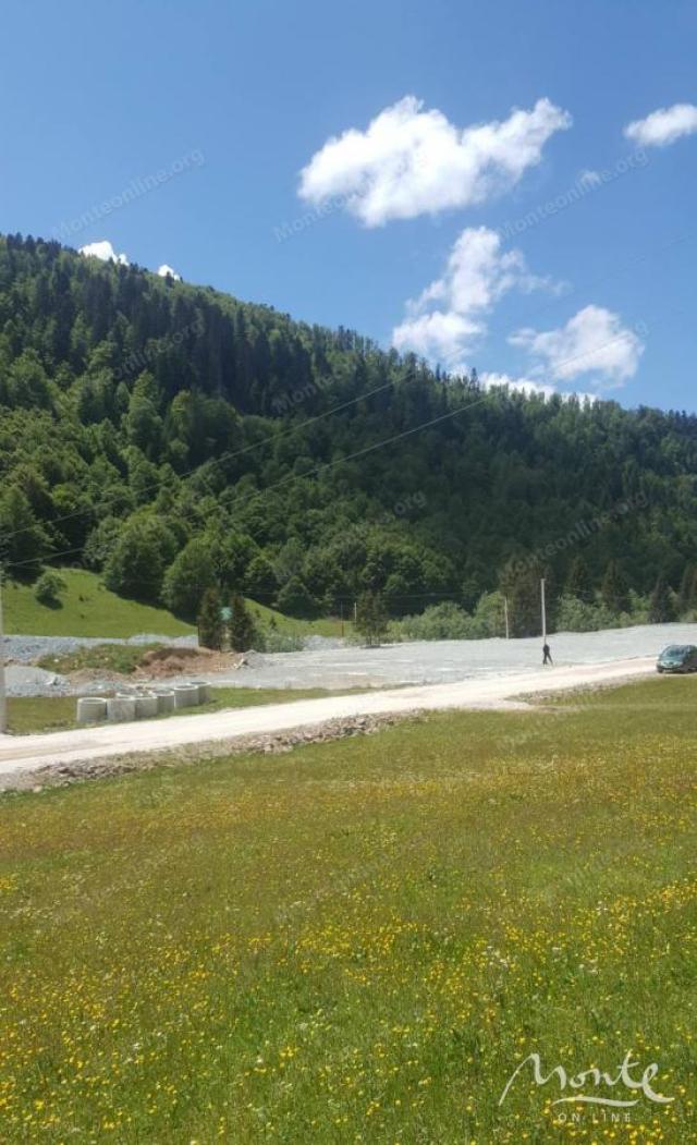 Plac pored skijališta Kolašin 1600