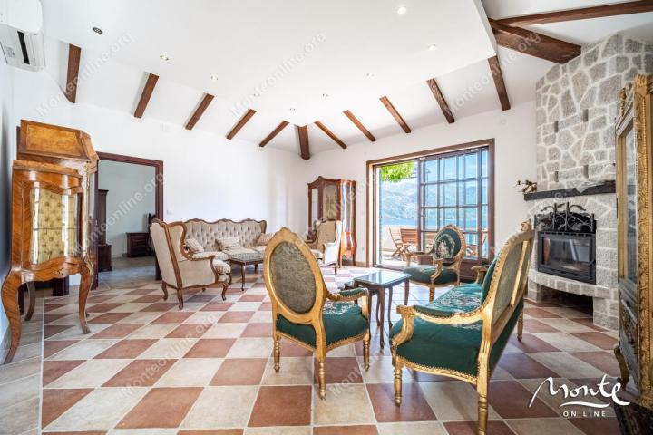 Apartman Venecija u prekrasnom kompleksu Boka Gardens, Kostanjica