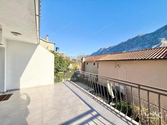 Dva apartmana 50 metara od mora u Muu, Kotor