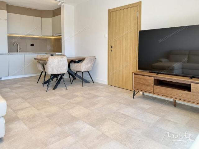 Novi jednosobni apartman na Svetom Stefanu s panoramskim pogledom na more